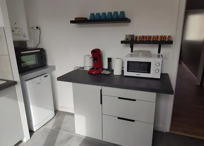 Apartment T4 Coeur De Ville, A Deux Pas De La - 3